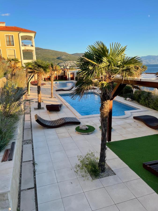 Povile Suites Exterior foto